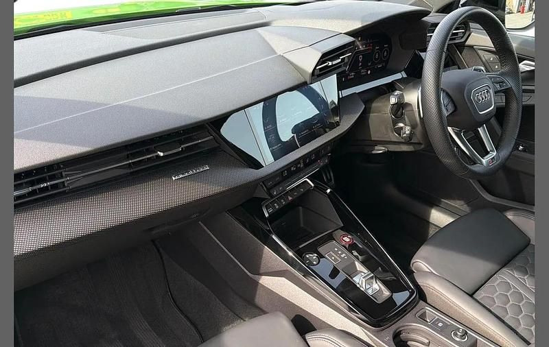 Used Audi RS3 Comfort 400 HP (294 kW) 2024 Green Sedan