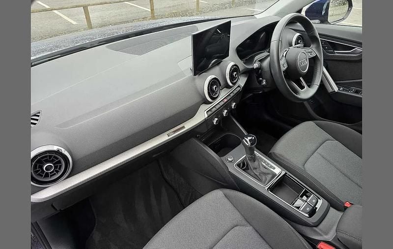 Used Audi Q2 Sport 147 HP (108 kW) 2025 Blue SUV