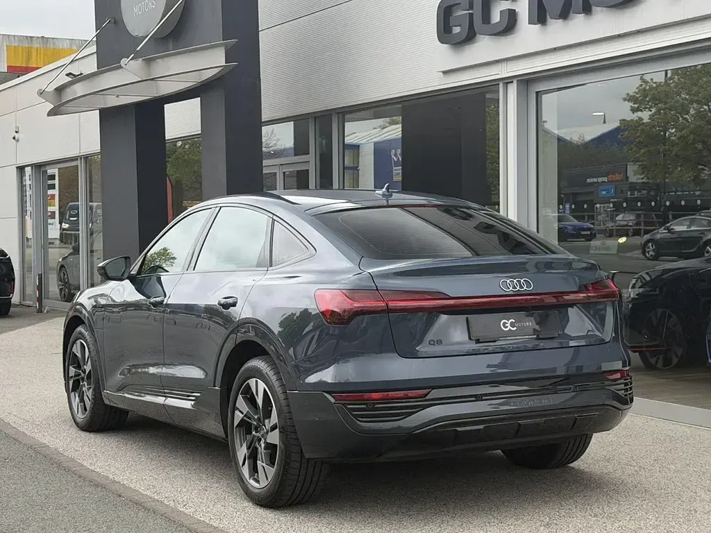 Używany Audi Q8 e-tron Sport 11 kW (15 KM) 2024 SUV