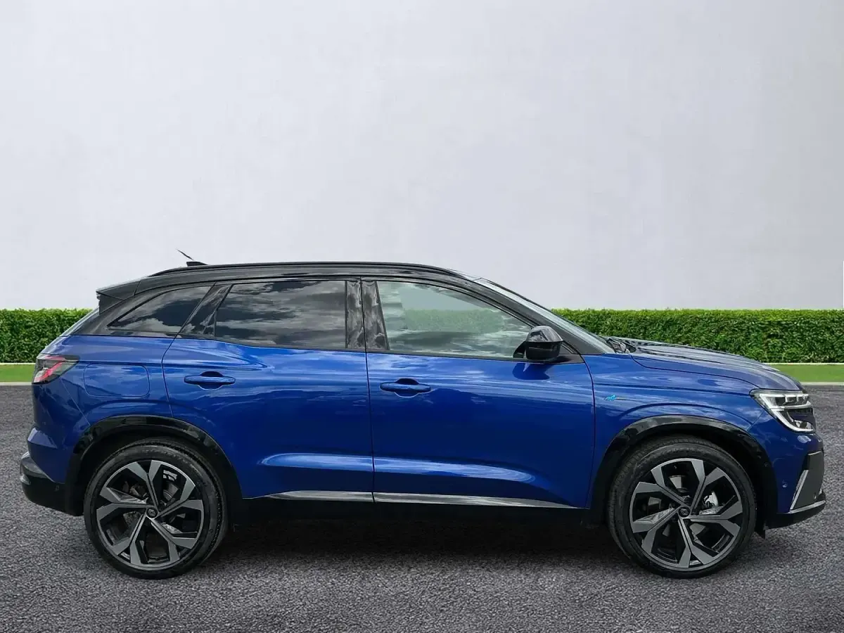Used Renault Austral Techno Esprit Alpine 200 HP (147 kW) 2025 Blue/black SUV