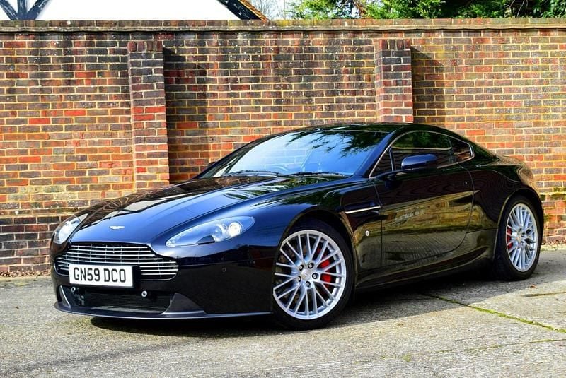 Used Aston Martin V8 Vantage 420 HP (308 kW) 2009 Black Coupe