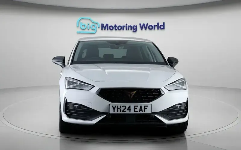 Used Cupra Leon 150 HP (110 kW) 2023 White Hatchback