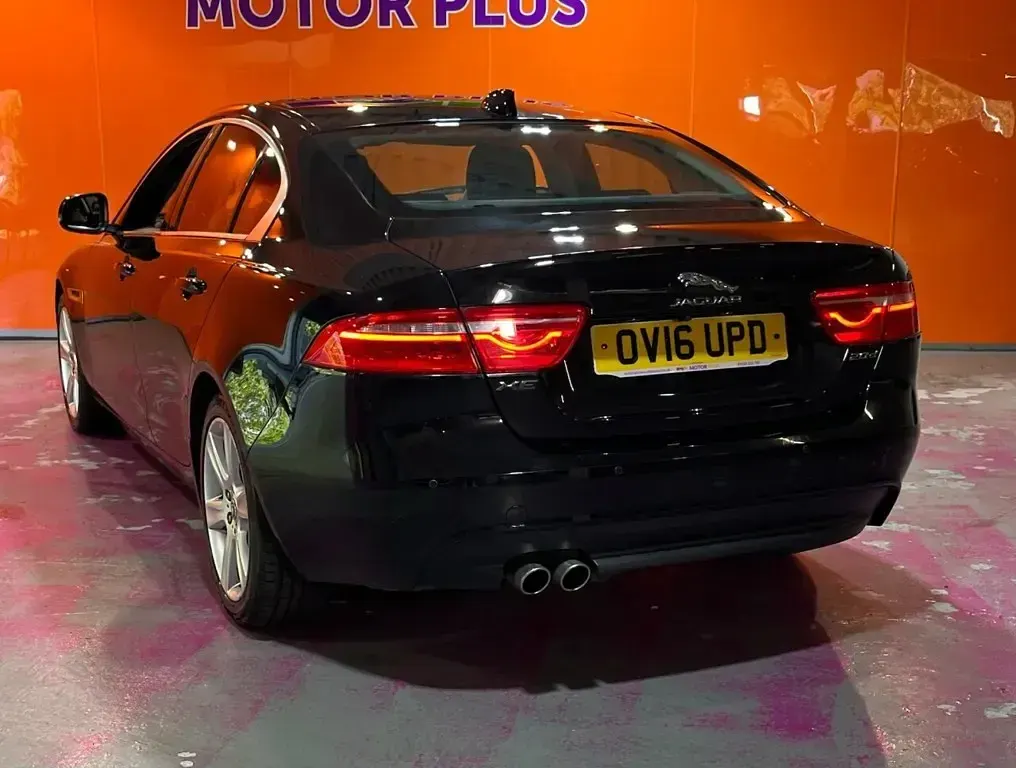 Used Jaguar XE Portfolio 180 HP (132 kW) 2016 Black Sedan