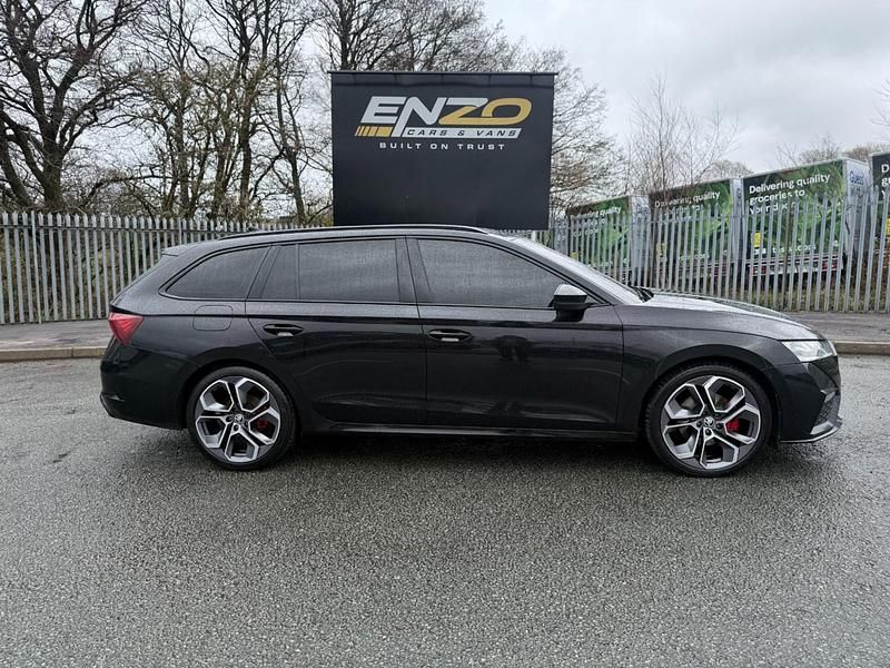 Used Skoda Octavia vRS 200 HP (147 kW) 2022 Black Estate
