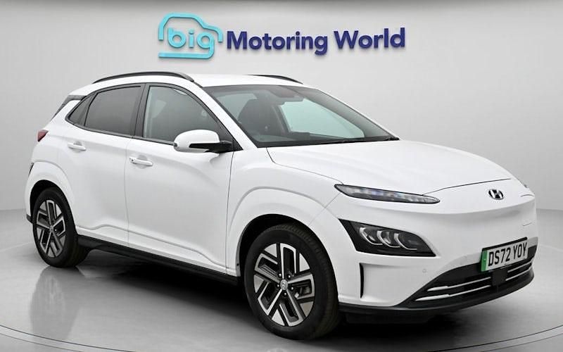 Used Hyundai Kona Premium 150 kW (204 HP) 2022 White SUV
