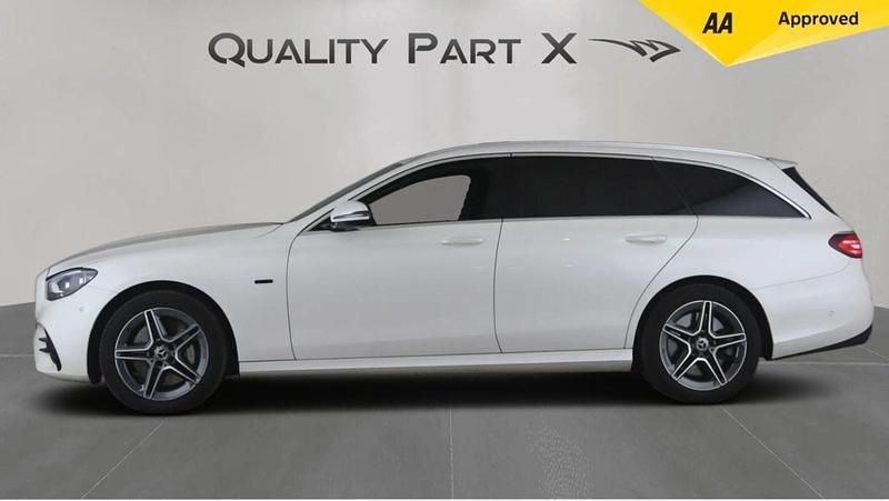 Used Mercedes E300 AMG line 2020 White Estate