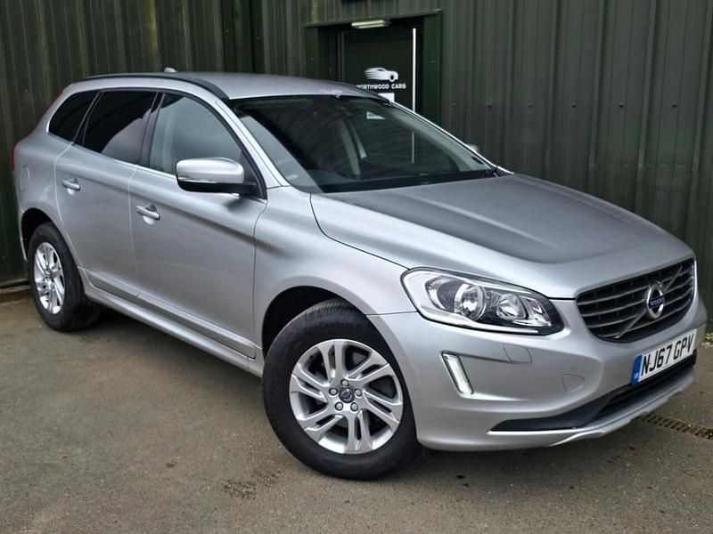 Usado Volvo XC60 SE 190 HP (139 kW) 2017 Prateado SUV