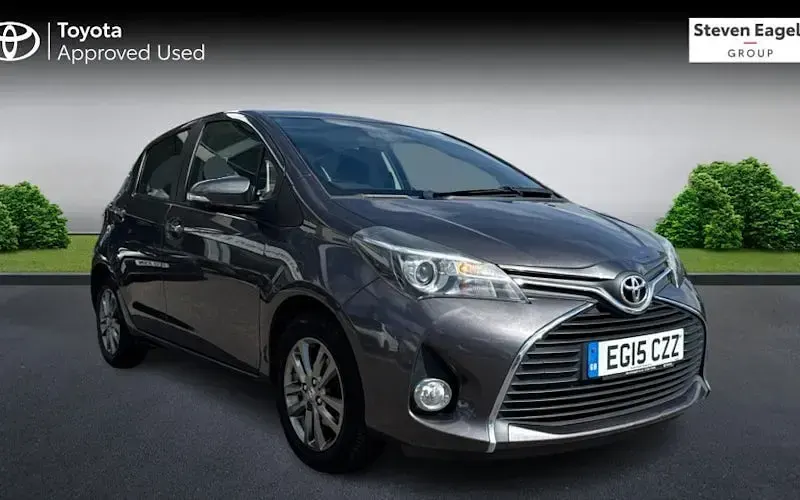 Used Toyota Yaris 99 HP (72 kW) 2015 Hatchback