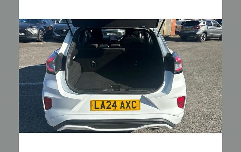 Used Ford Puma ST-Line 125 HP (91 kW) 2024 White SUV