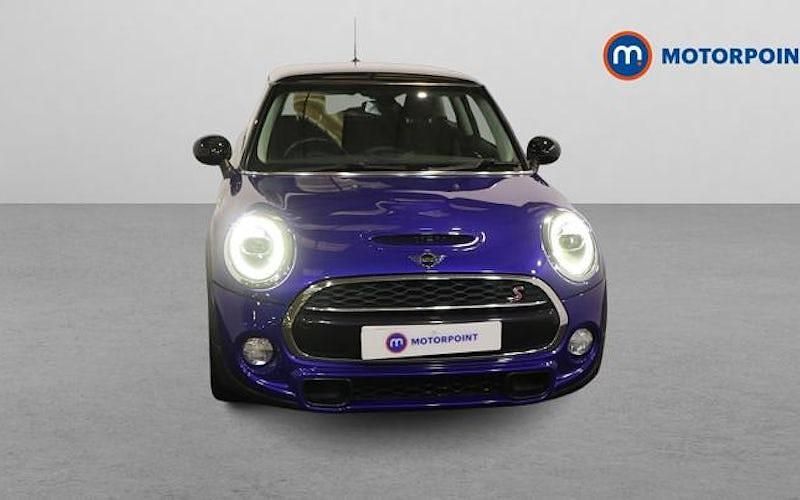 Used Mini Cooper S Classic 192 HP (141 kW) 2019 Blue Hatchback