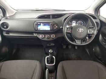 Used Toyota Yaris Design 2018 White Hatchback