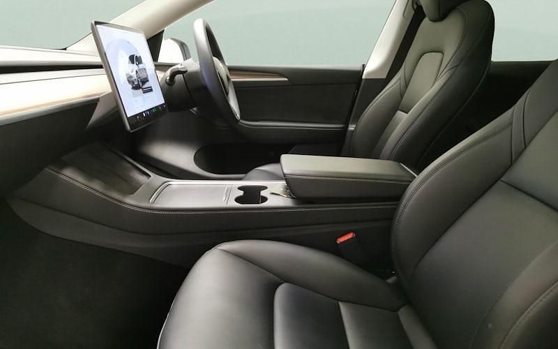 Used Tesla Model Y RWD 254 kW (346 HP) 2024 White SUV