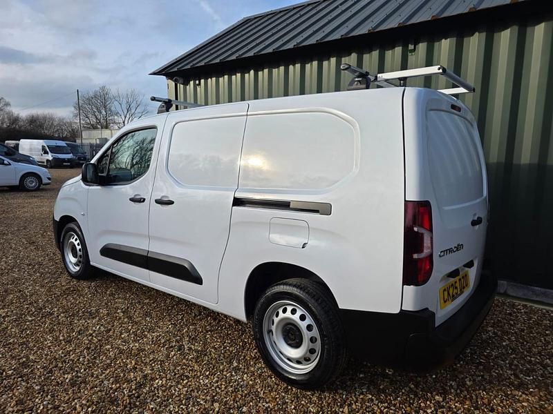 New Citroën Berlingo 100 HP (73 kW) 2025 White MPV