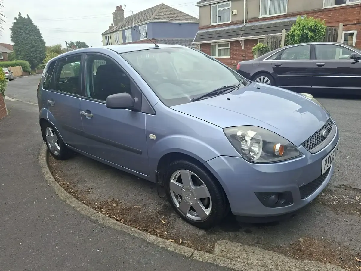 Used Ford Fiesta Zetec 2006 Blue Hatchback