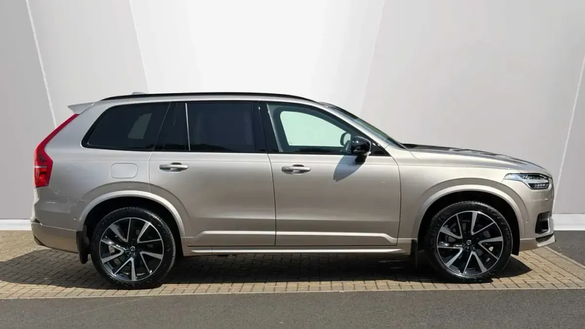 Used Volvo XC90 Ultimate 300 HP (220 kW) 2024 Grey SUV