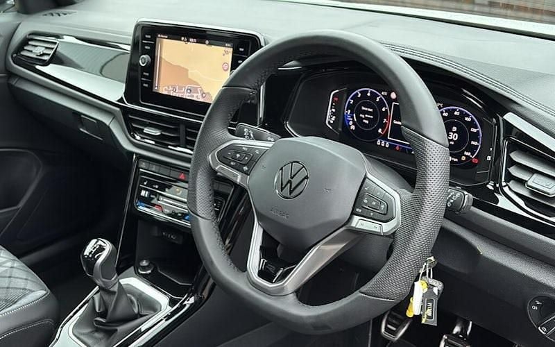 New 2025 VW T-Roc Black Edition SUV | £28,799 (Super price) - Image 1/4