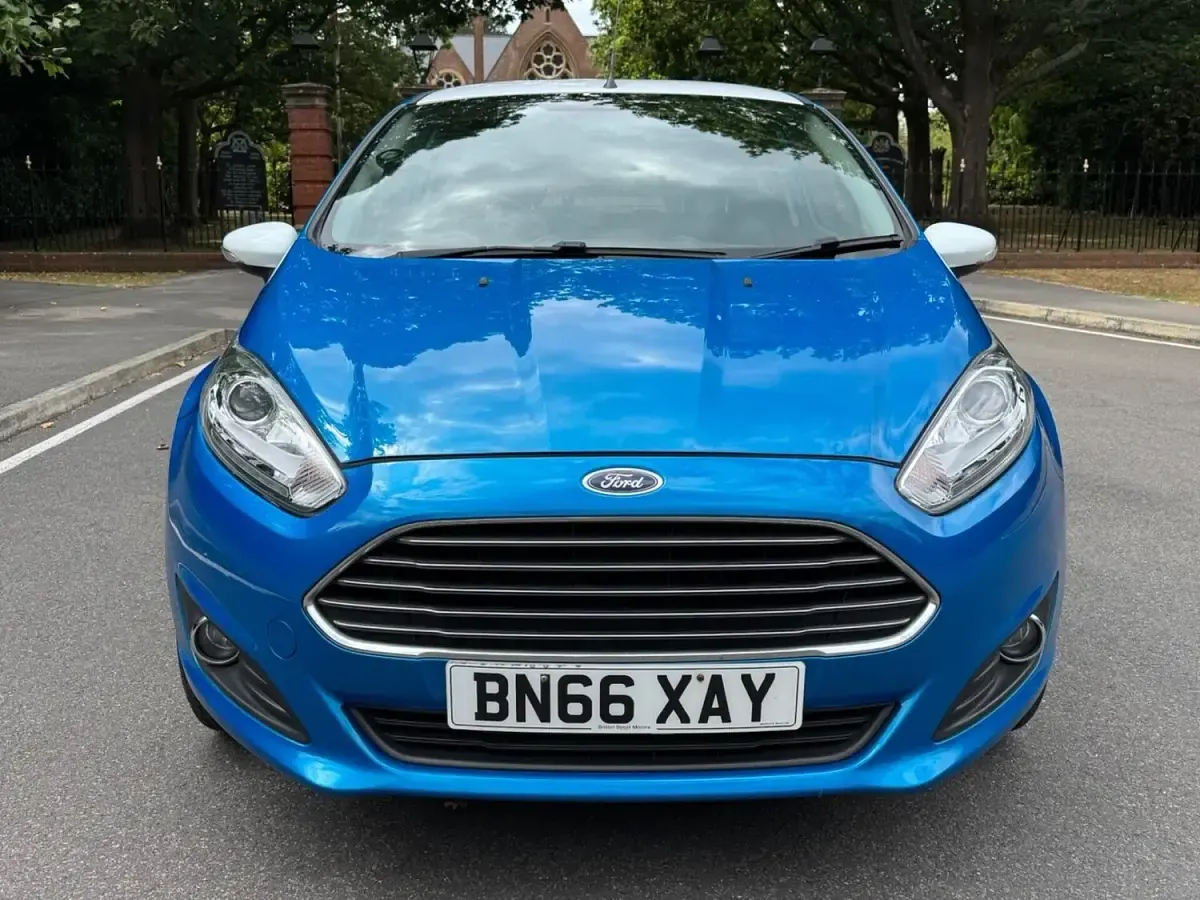 Used Ford Fiesta Zetec 2017 Blue Hatchback