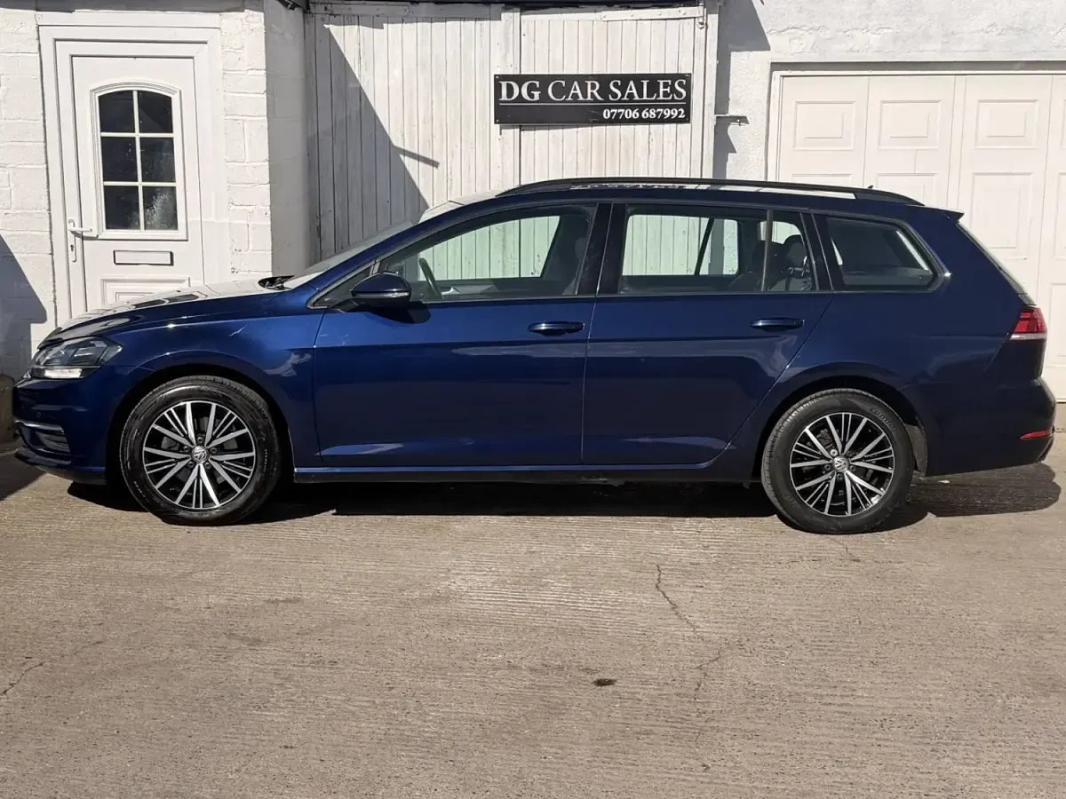 Używany VW Golf VII SE 115 KM (84 kW) 2018 Niebieski Kombi