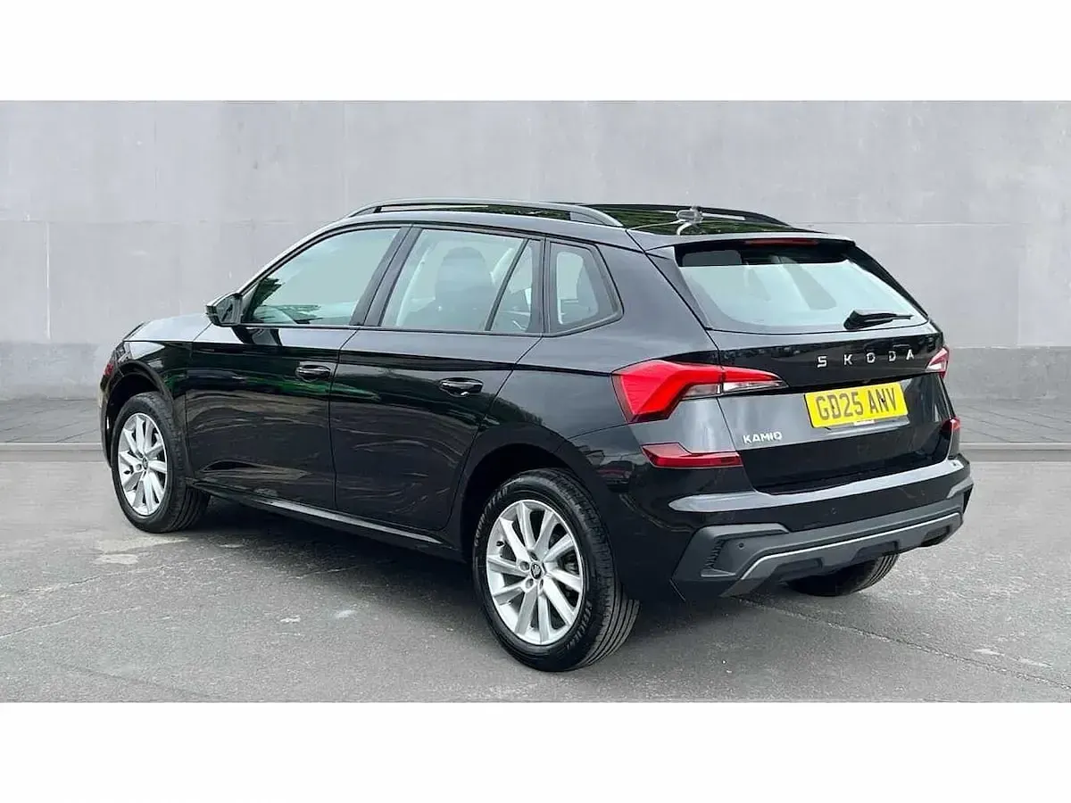Used Skoda Kamiq SE 116 HP (85 kW) 2025 Black magic pearl effect SUV