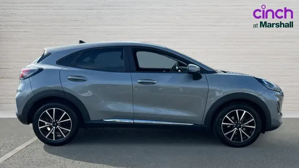 Usado Ford Puma Titanium 125 HP (91 kW) 2024 Prateado SUV