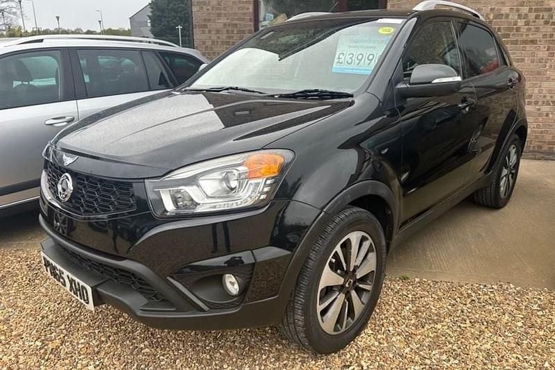 Used Ssangyong (KGM) Korando Limited 149 HP (109 kW) 2015 Black SUV