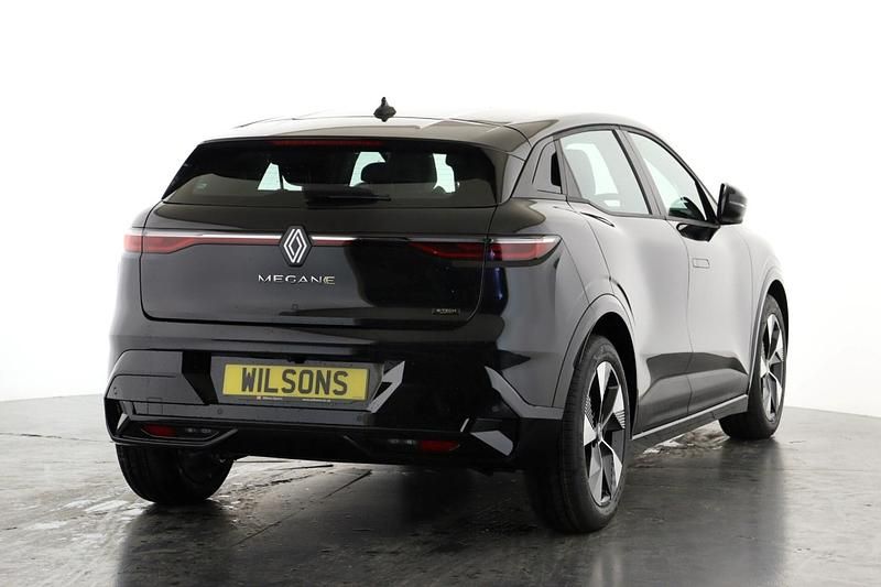 Used Renault Megane E-Tech Equilibre 160 kW (218 HP) 2024 Metallic  diamond black  Hatchback