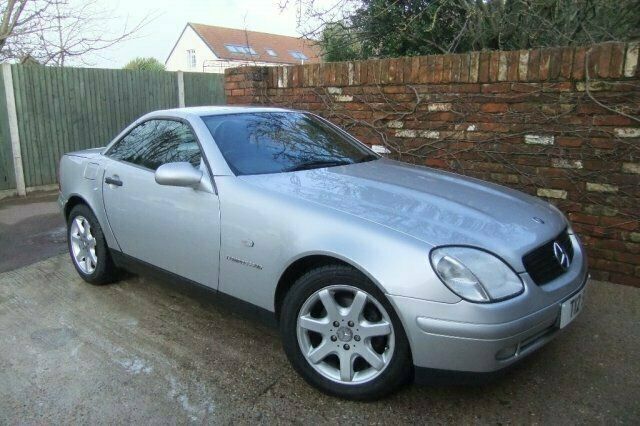Used 2000 Mercedes SLK230 Cabriolet | £3,150 (Expensive) - Image 1/2