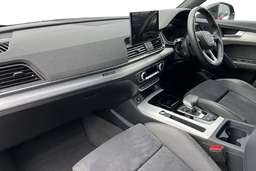 Used Audi Q5 S-Line 204 HP (150 kW) 2023 Mythos black SUV