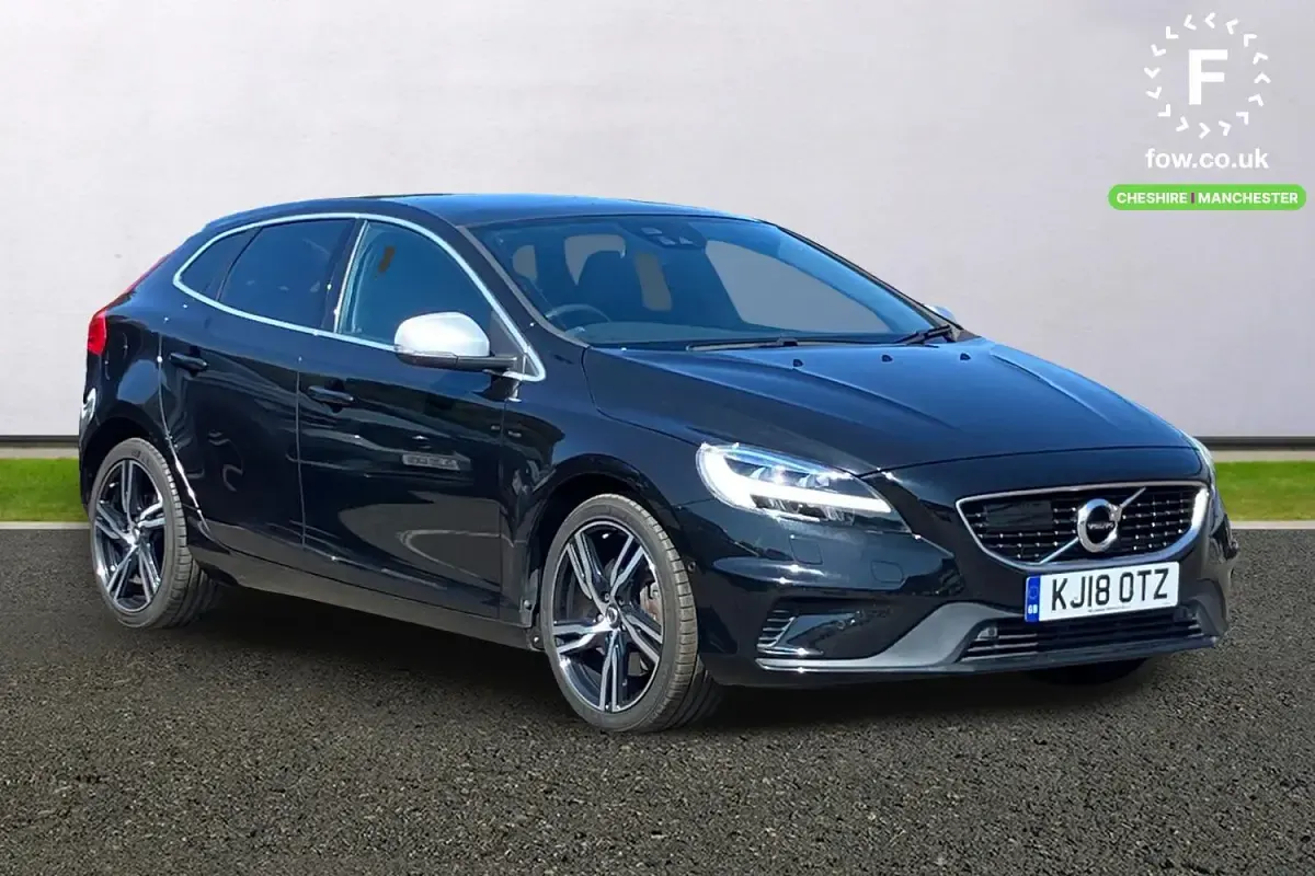 Used Volvo V40 R-Design Pro 150 HP (110 kW) 2018 Hatchback