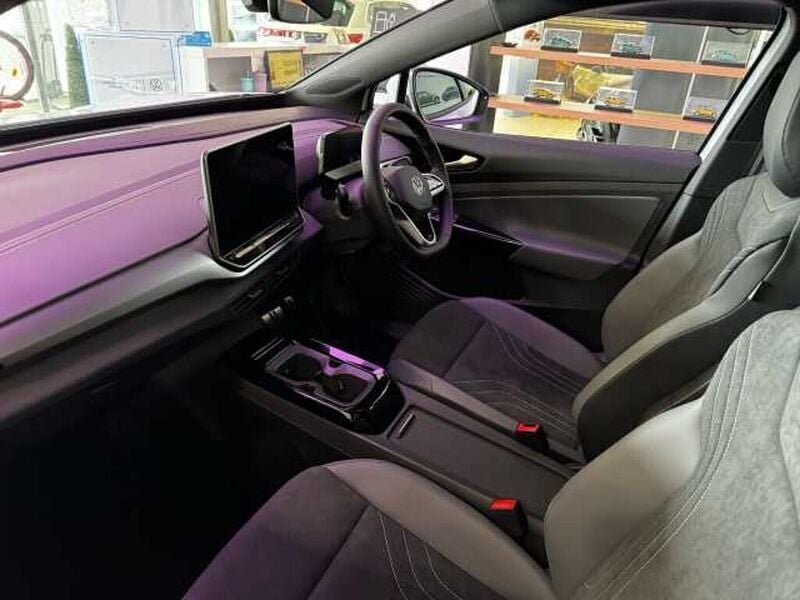 Image 2/4