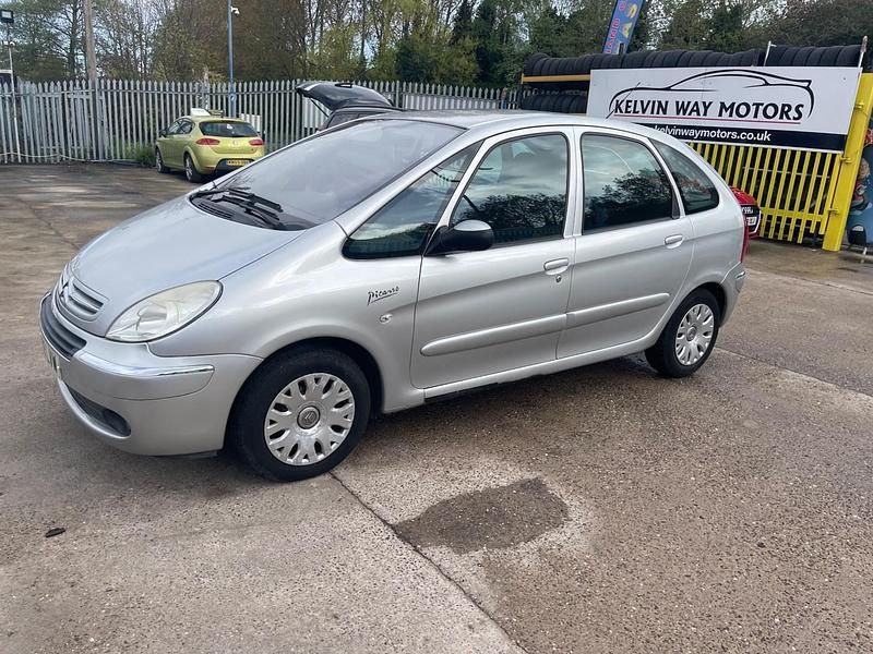 Used Citroën Xsara Picasso 2009 Silver MPV