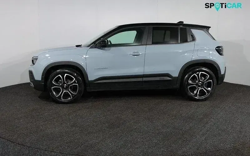 Usado Jeep Avenger Summit 101 HP (74 kW) 2025 Cinzento SUV