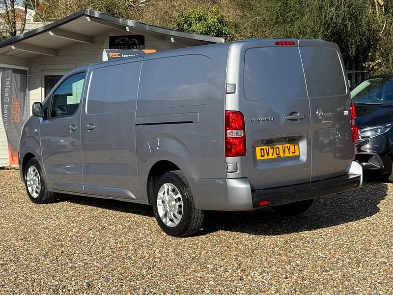 Used Vauxhall Vivaro Sportive 150 HP (110 kW) 2020 Grey MPV
