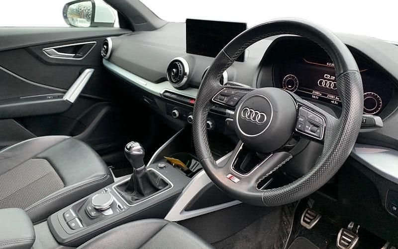 Used Audi Q2 S-Line 110 HP (80 kW) 2024 SUV