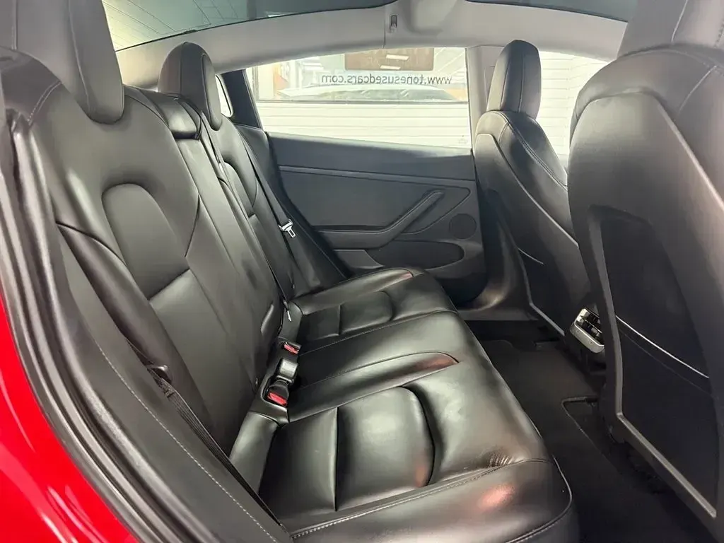 Used Tesla Model 3 Long Range AWD 366 kW (498 HP) 2021 Red Sedan