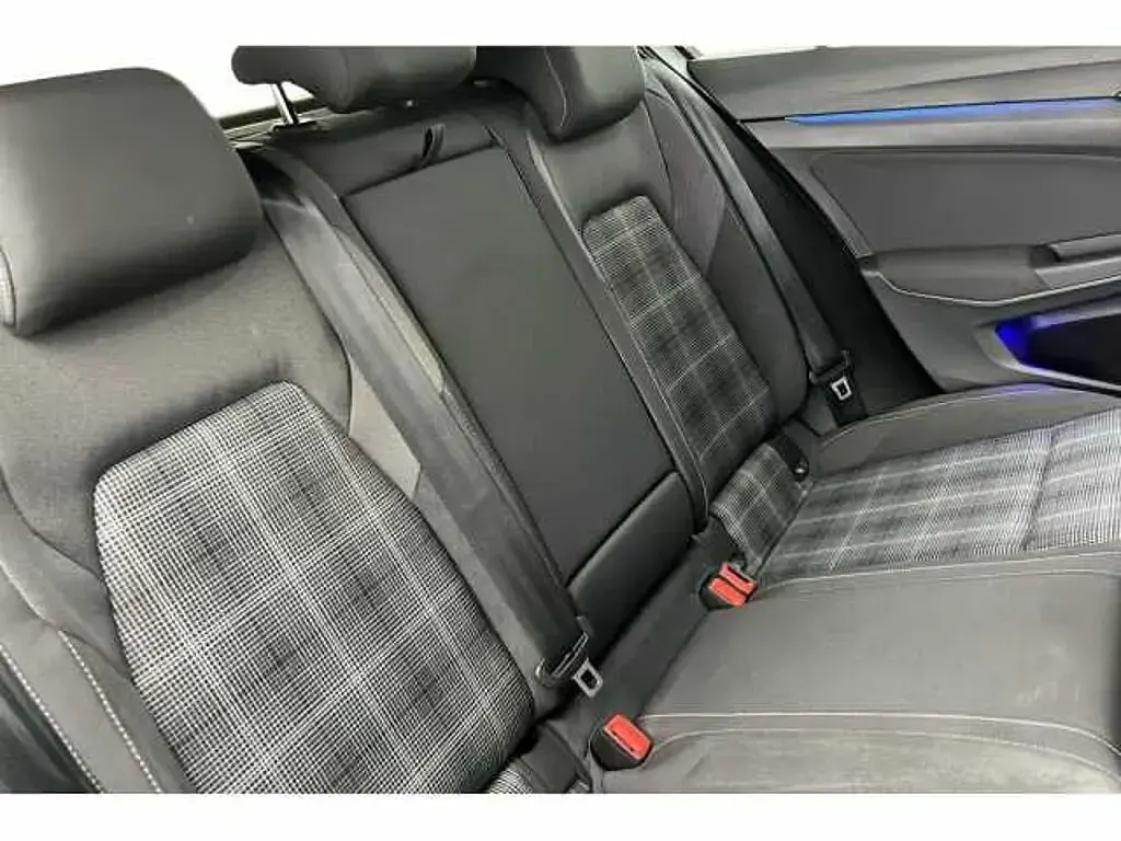 Used VW Golf VIII 200 HP (147 kW) 2022