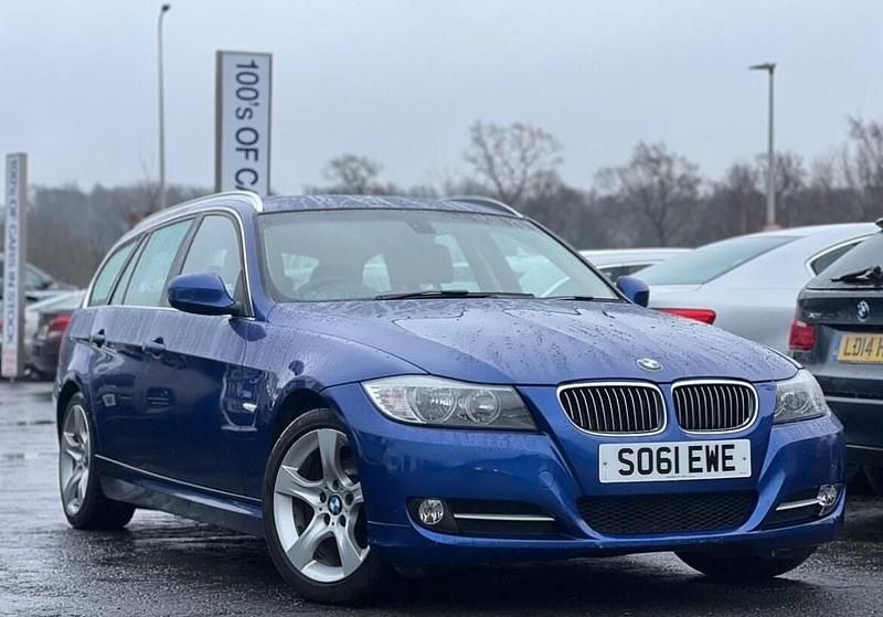 Used BMW 318 Exclusive 143 HP (105 kW) 2011 Blue Estate