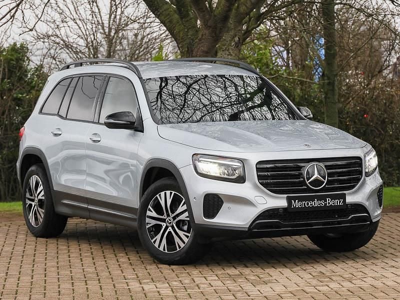 New Mercedes GLB200 Executive 163 HP (119 kW) 2025 Silver SUV