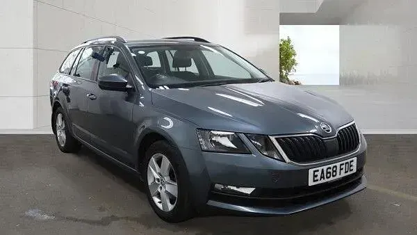 Used Skoda Octavia SE 150 HP (110 kW) 2018 Grey Estate