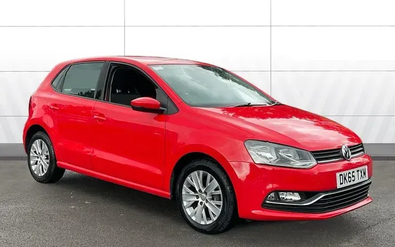 Käytetty VW Polo SE 90 HP (66 kW) 2015 Viistoperä