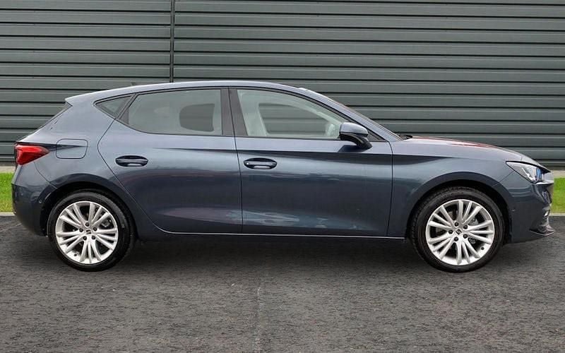 Used Seat Leon SE Dynamic 110 HP (80 kW) 2023 Hatchback