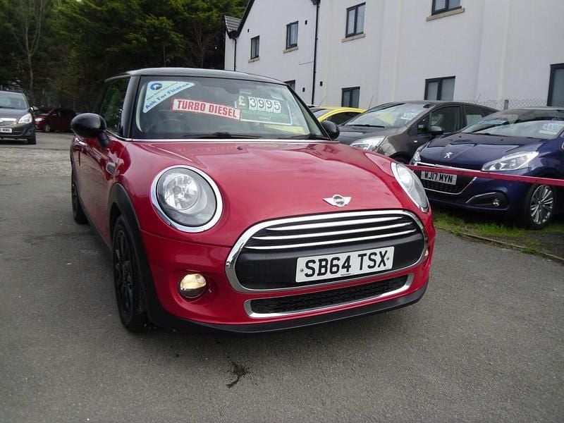 Used Mini Cooper D Hatch 2014 Red Hatchback