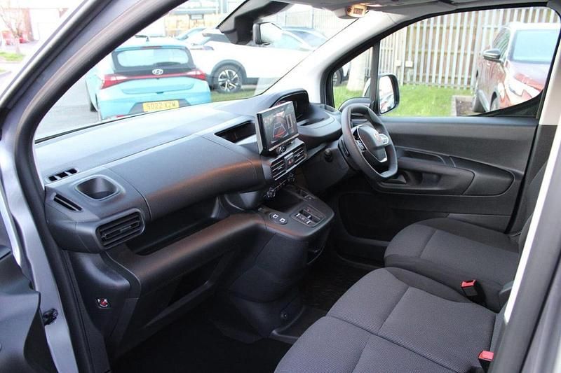 Used Peugeot E-Partner 98 kW (134 HP) 2024 Grey MPV