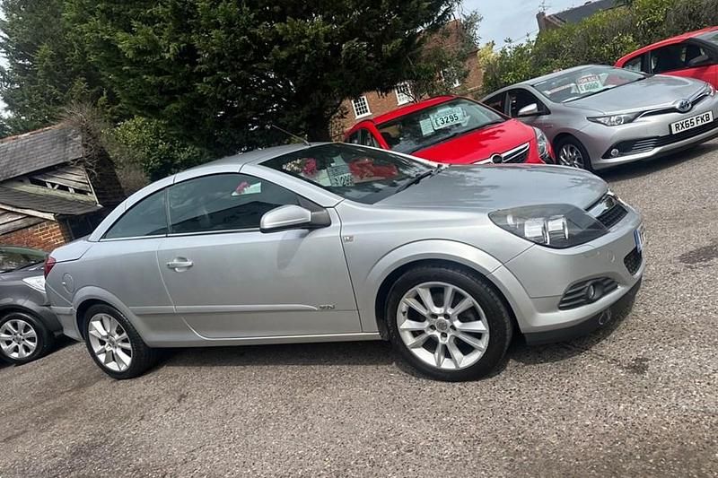 Used 2007 Vauxhall Astra Design Edition | £1,995 (A bit pricey) - Image 1/1