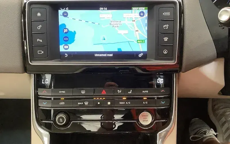 Used Jaguar XE Prestige 163 HP (119 kW) 2019 Sedan