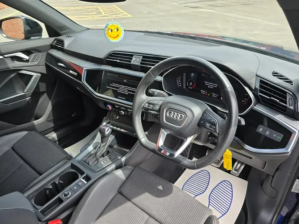 Used Audi Q3 Black Edition 150 HP (110 kW) 2022 Blue SUV