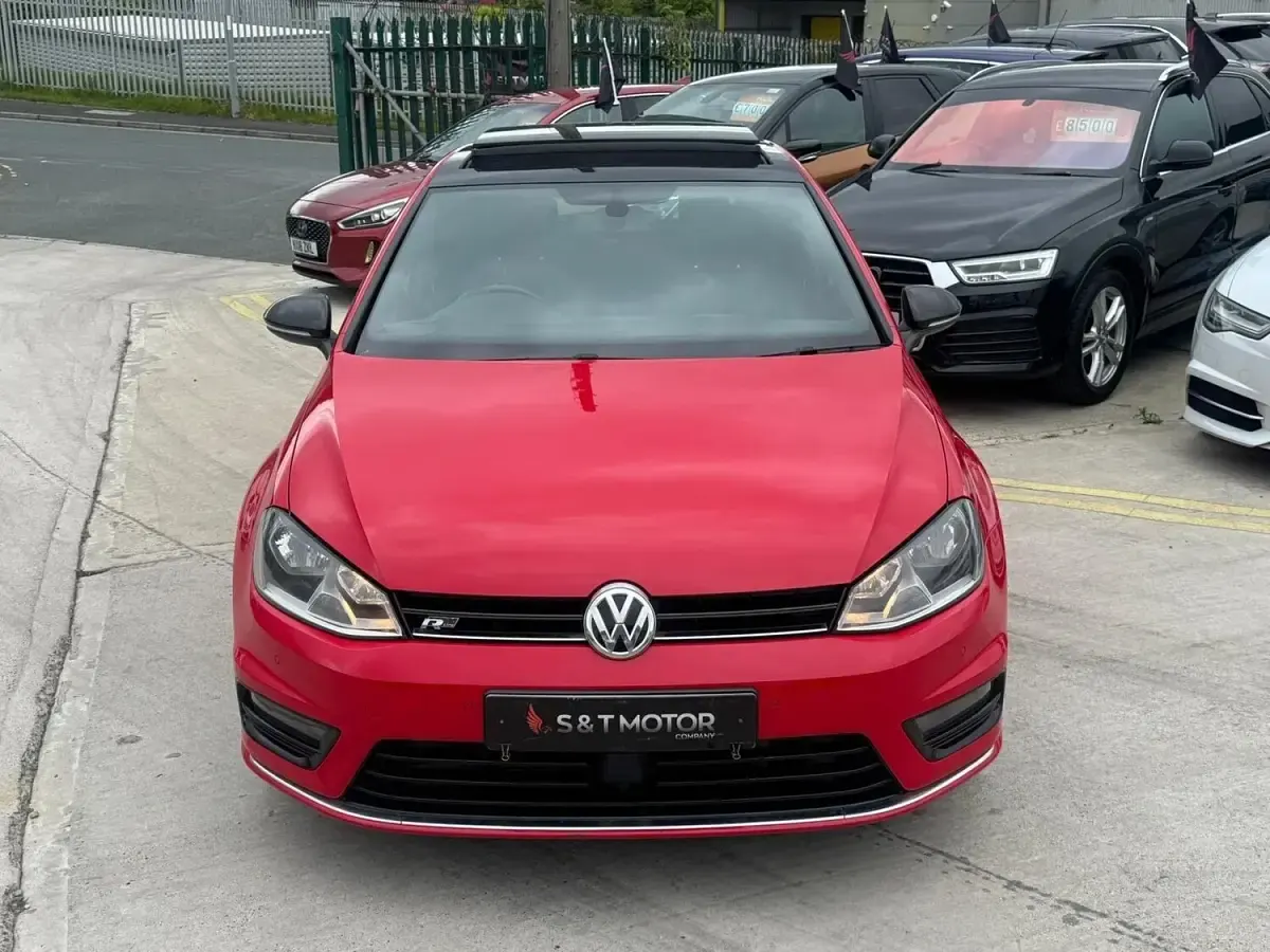 Used VW Golf VII R-line Edition 2016 Red Hatchback