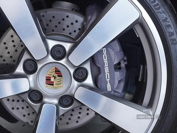Begagnad Porsche 911 385 HK (283 kW) 2023 Blå Sportkupé