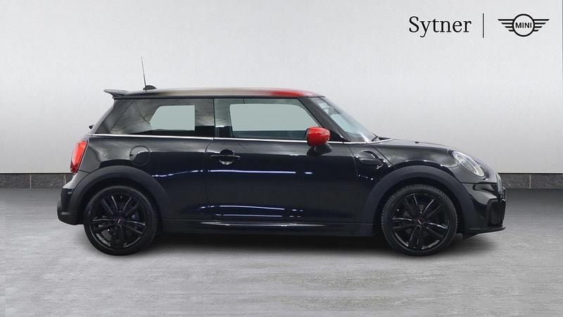 Used Mini Cooper Hatch 134 HP (98 kW) 2023 Black Hatchback