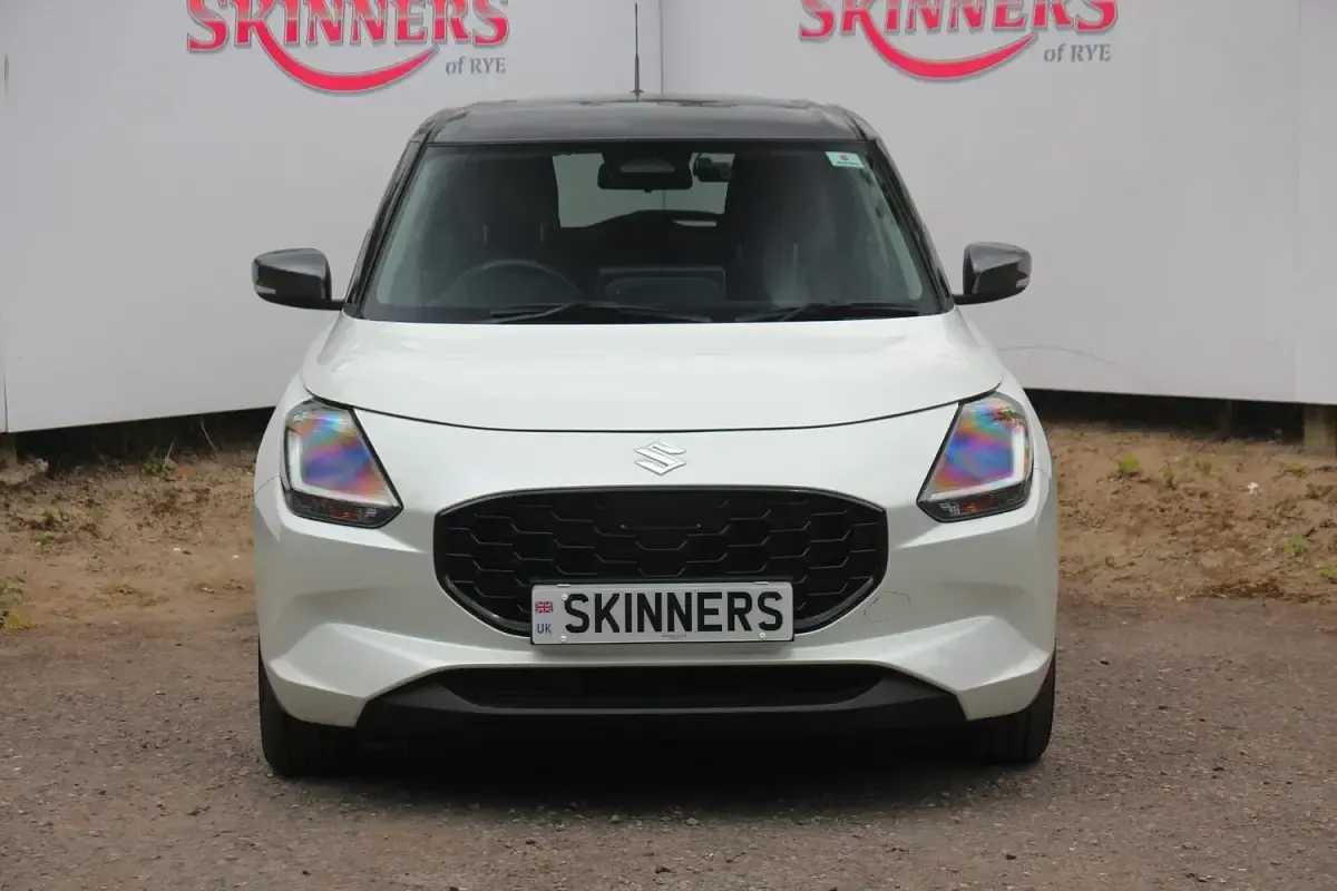 Used Suzuki Swift 82 HP (60 kW) 2024 White Hatchback